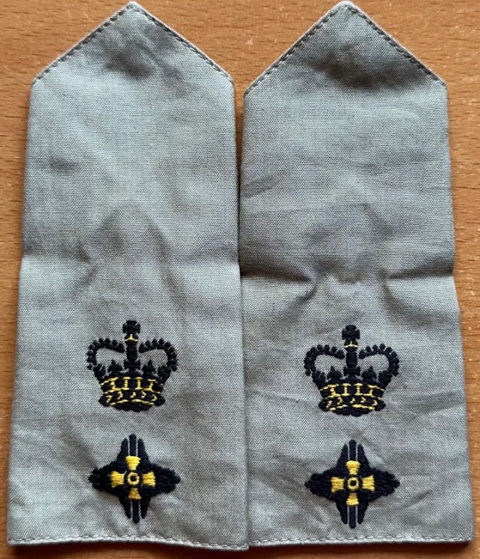 Rank - Lieutenant-Colonel - Khaki (Poly Trial) (1980s/1990s)