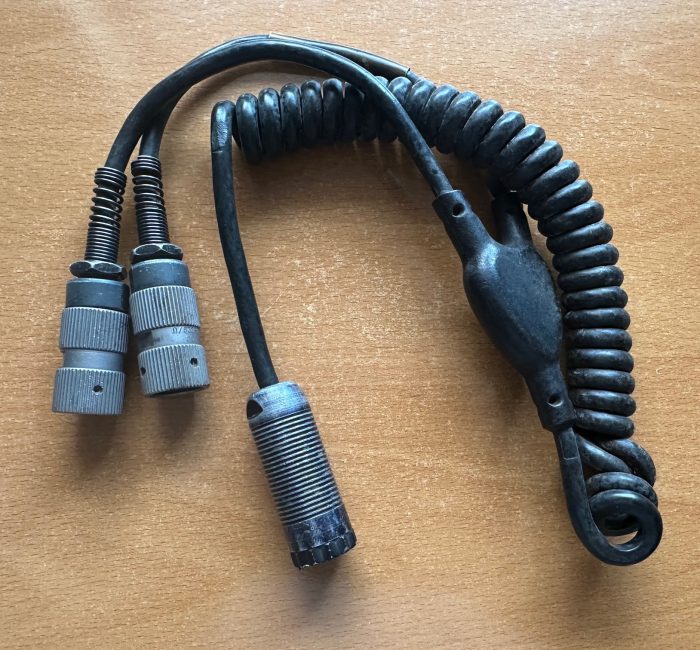AN/VRC VIC1 Headset Connector Lead