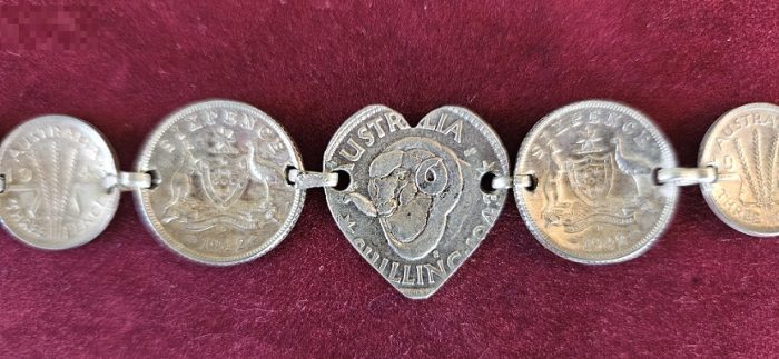 WWII Sweetheart Bracelet - Australian Coins - Image 3