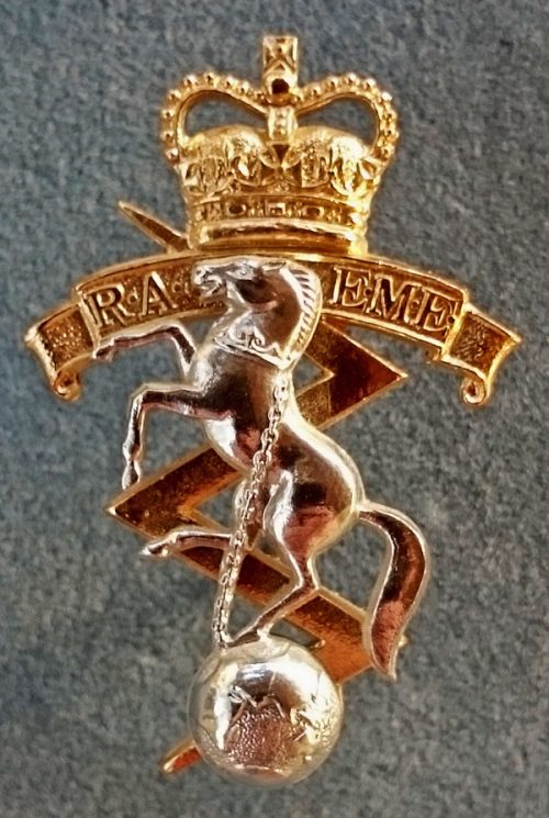 Royal Australian Electrical and Mechanical Engineers - Hat Badge (Anodised)