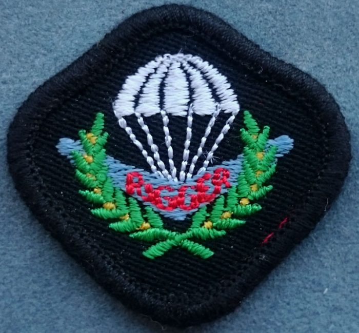 Army - Parachute Rigger Wings - Black - Current Issue