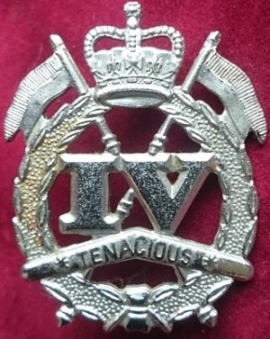 4th Cavalry Regiment - Hat Badge (Lugs)