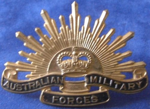 General Service (Rising Sun) - Hat Badge - Gilt - early 1960s (Rare Variation)