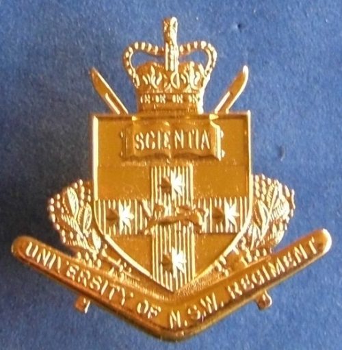 University of New South Wales Regiment - Hat Badge (with Bayonets) (Brightshine)