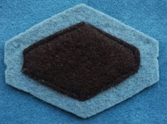 Colour Patch - 3rd Armoured Division  - Australian Army Medical Corps (AAMC) (Mini) - Image 2